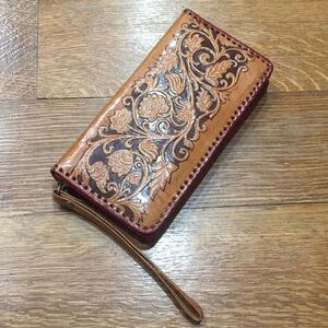 Vintage Floral Embossed Leather Wristlet